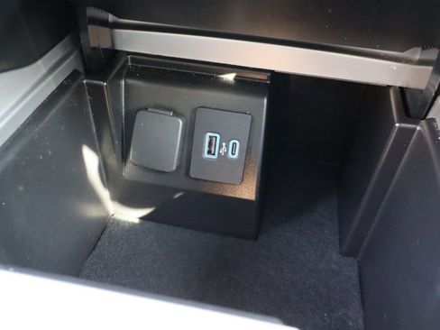 Used 2022 Ford Explorer Timberline w/ Timberline Technology Package image 25