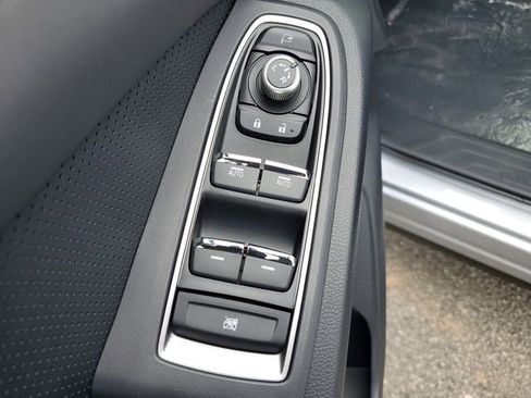 Used 2025 Subaru Ascent Limited w/ Popular Package #1 image 23