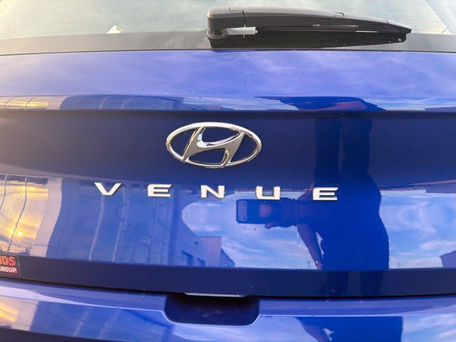 Used 2023 Hyundai Venue SE w/ Cargo Package FWD image 9
