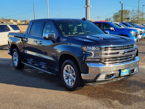 Used 2022 Chevrolet Silverado 1500 LTZ w/ Z71 Off-Road Package image 7