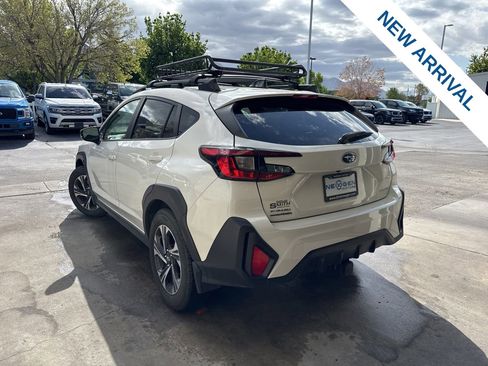 Used 2024 Subaru Crosstrek 2.0i Premium image 5