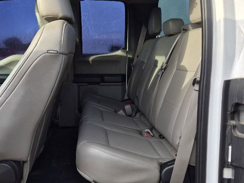 Used 2017 Ford F150 XL w/ Equipment Group 101A Mid image 6