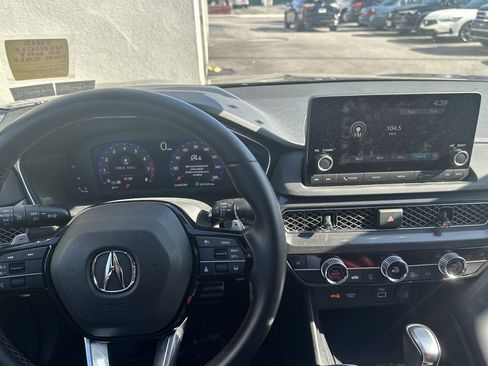 Used 2023 Acura Integra A-Spec image 12