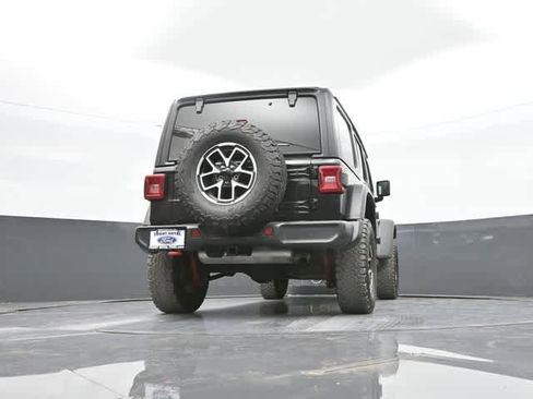 Used 2024 Jeep Wrangler Unlimited Rubicon image 76