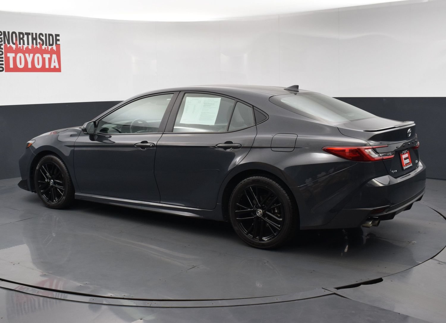 Used 2025 Toyota Camry SE FWD image 2