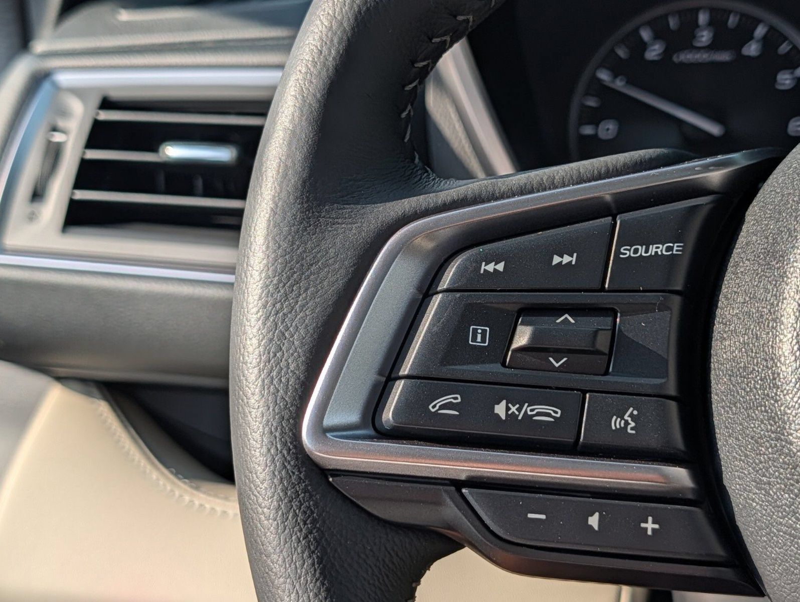 New 2026 Subaru Ascent Limited AWD/4WD image 35