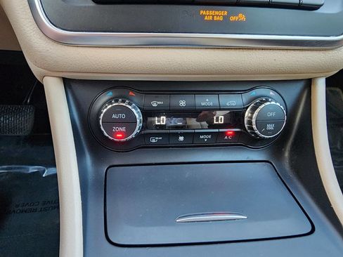 Used 2016 Mercedes-Benz GLA 250 image 30