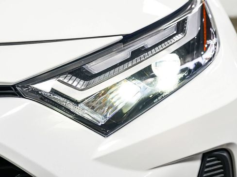 Certified 2025 Toyota RAV4 LE FWD image 7