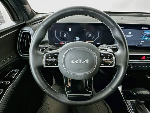 Used 2025 Kia Sorento SX Prestige AWD/4WD image 11
