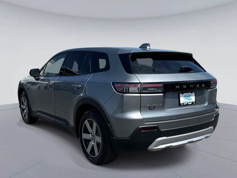 Used 2024 Honda Prologue EX image 6