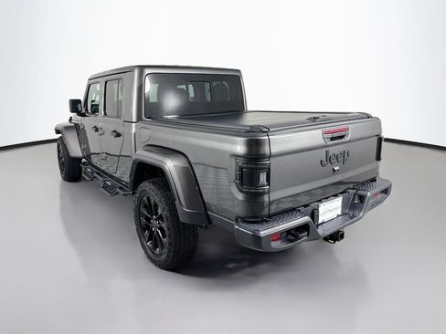 Used 2024 Jeep Gladiator Sport AWD/4WD image 3