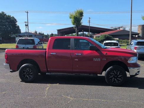 Used 2017 RAM 1500 Classic SLT AWD/4WD image 6