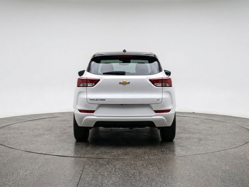 Used 2025 Chevrolet TrailBlazer LT FWD image 7