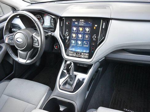 Used 2024 Subaru Outback Premium image 29