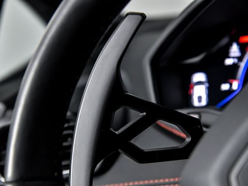Used 2021 Lamborghini Huracan EVO RWD image 31