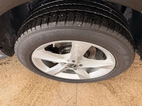 Used 2018 Mercedes-Benz GLE 350 4MATIC image 38