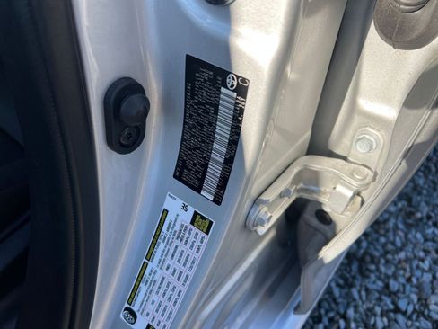 Used 2025 Toyota Corolla LE image 27