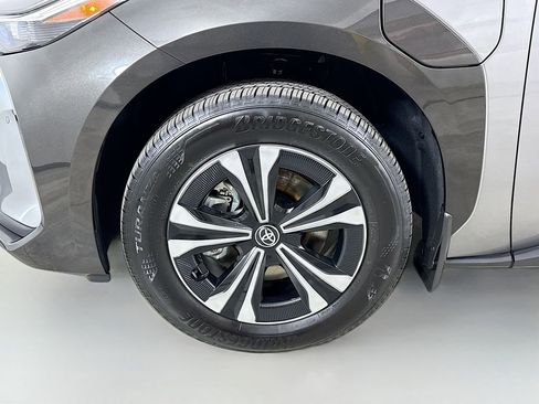 Used 2025 Toyota bZ4X XLE w/ Weather Package image 32