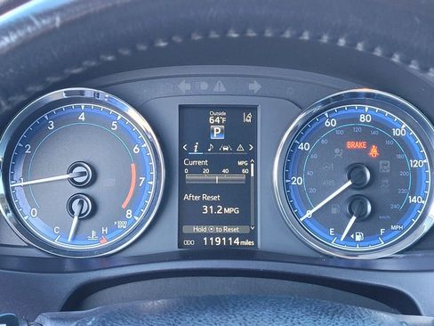 Used 2018 Toyota Corolla SE image 15