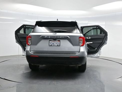 Used 2022 Ford Explorer XLT RWD image 38