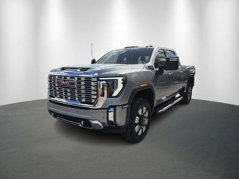 New 2026 GMC Sierra 2500 Denali w/ Denali Reserve Package image 2