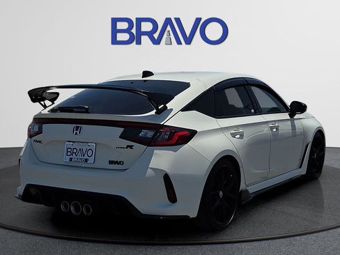 Used 2025 Honda Civic Type R image 4