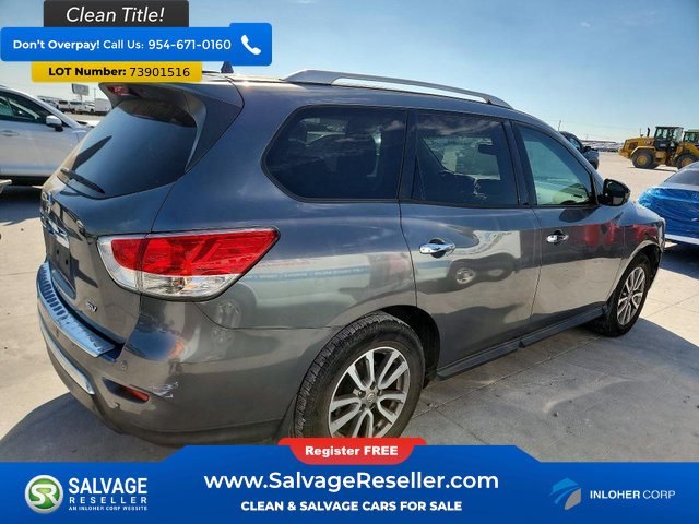 Used 2015 Nissan Pathfinder SV FWD image 4
