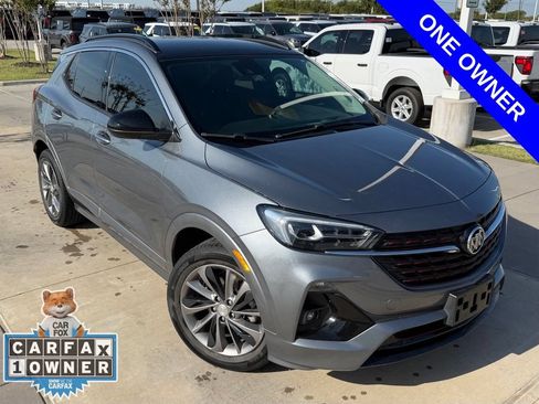Used 2021 Buick Encore GX Essence w/ Sport Touring Package FWD image 4