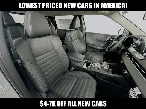 New 2024 Mitsubishi Outlander SE image 32