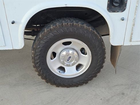 Used 2014 Ford F350 XL w/ Power Equipment Group image 29