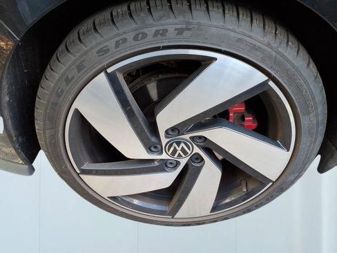 Used 2024 Volkswagen GTI S image 5