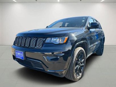 Used 2019 Jeep Grand Cherokee Altitude