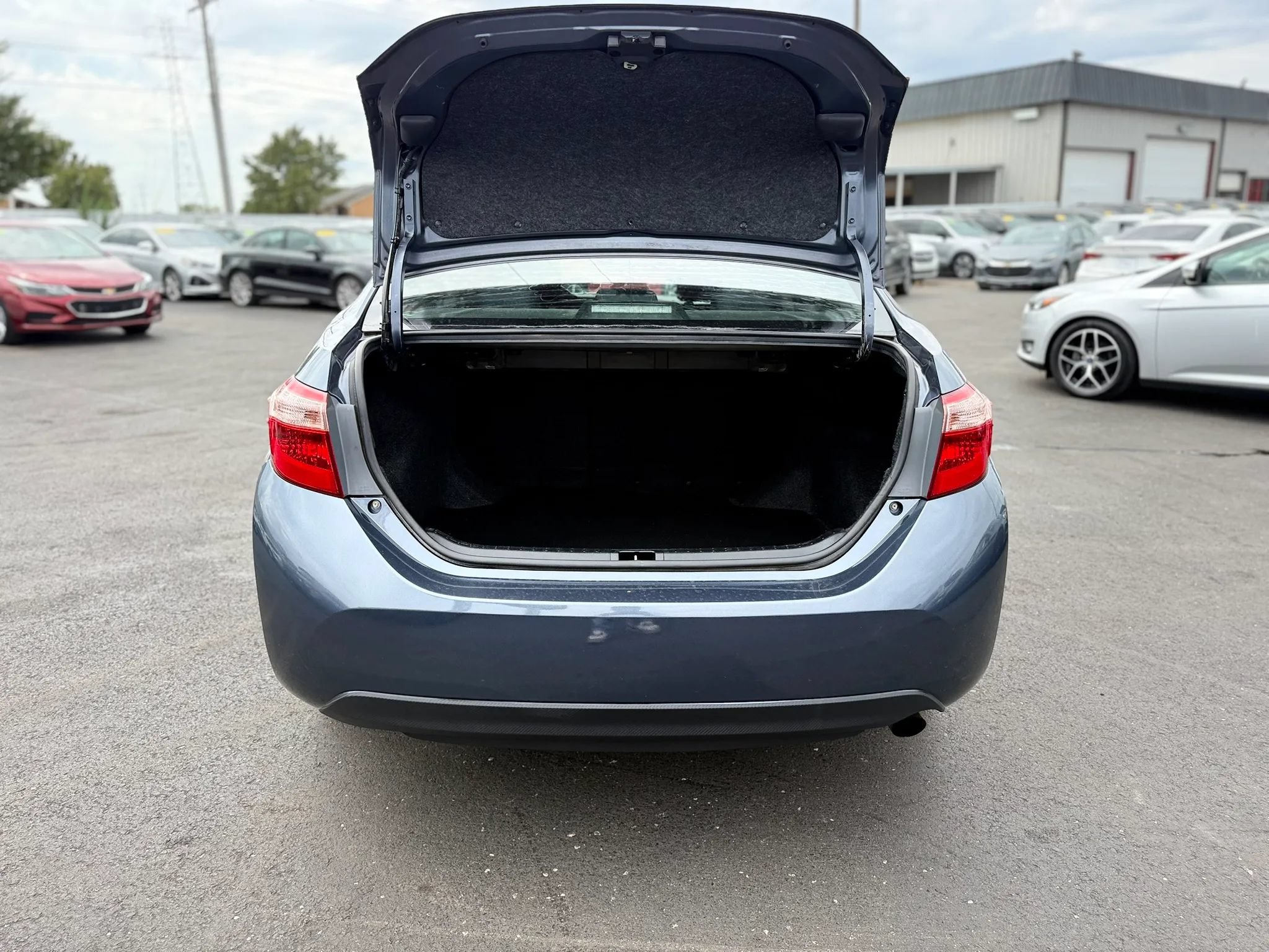 Used 2019 Toyota Corolla LE FWD image 31