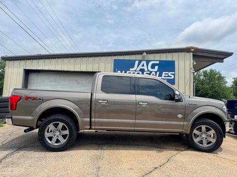 Used 2019 Ford F150 King Ranch w/ Equipment Group 601A Luxury AWD/4WD image 8