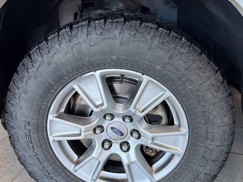 Used 2015 Ford F150 Lariat w/ Equipment Group 502A Luxury image 26