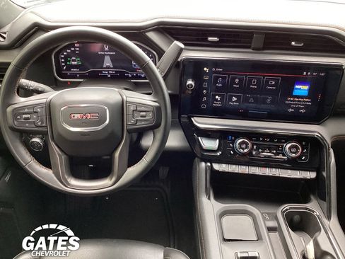 Used 2024 GMC Sierra 2500 AT4 w/ AT4 Premium Plus Package AWD/4WD image 17