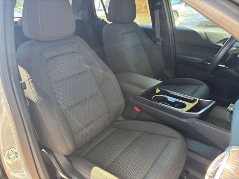 Used 2025 Chevrolet Equinox LT image 36