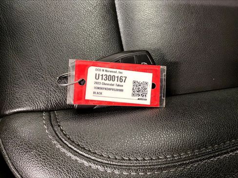 Used 2023 Chevrolet Tahoe Z71 w/ Luxury Package image 32