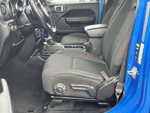 Used 2021 Jeep Wrangler Unlimited Sport image 13