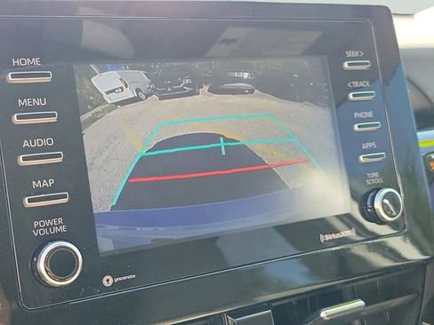 Used 2022 Toyota Camry SE image 25