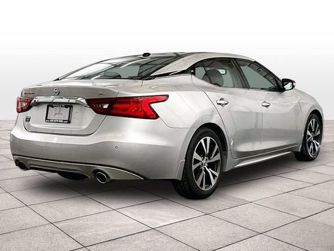 Used 2017 Nissan Maxima 3.5 SL FWD image 12