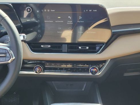 New 2026 Chevrolet Equinox ACTIV w/ Convenience Package III FWD image 13