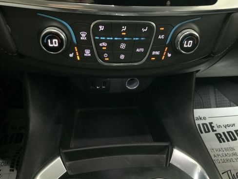 Used 2021 Chevrolet Traverse LT w/ LPO, Floor Liner Package AWD/4WD image 36