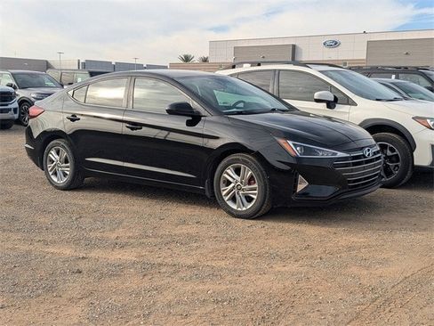 Used 2020 Hyundai Elantra SEL w/ Winter Weather Package image 3