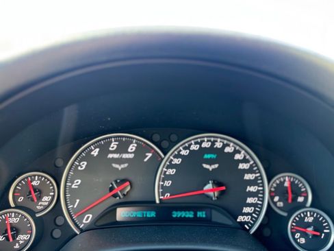 Used 2011 Chevrolet Corvette Grand Sport w/ Preferred Equipment Group image 25