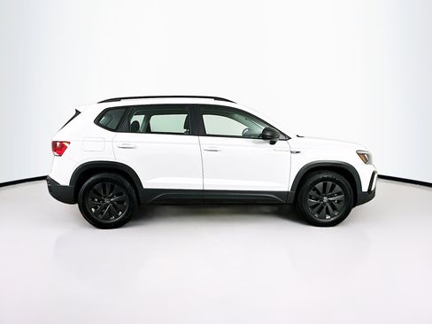 Used 2022 Volkswagen Taos S w/ IQ Drive S Package image 10