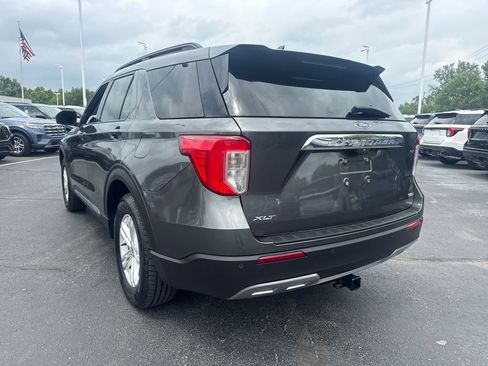 Used 2020 Ford Explorer XLT w/ Equipment Group 202A AWD/4WD image 9