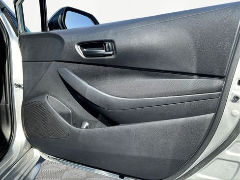 Used 2024 Toyota Corolla LE FWD image 28
