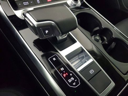 Used 2022 Audi Q7 3.0T Premium AWD/4WD image 33