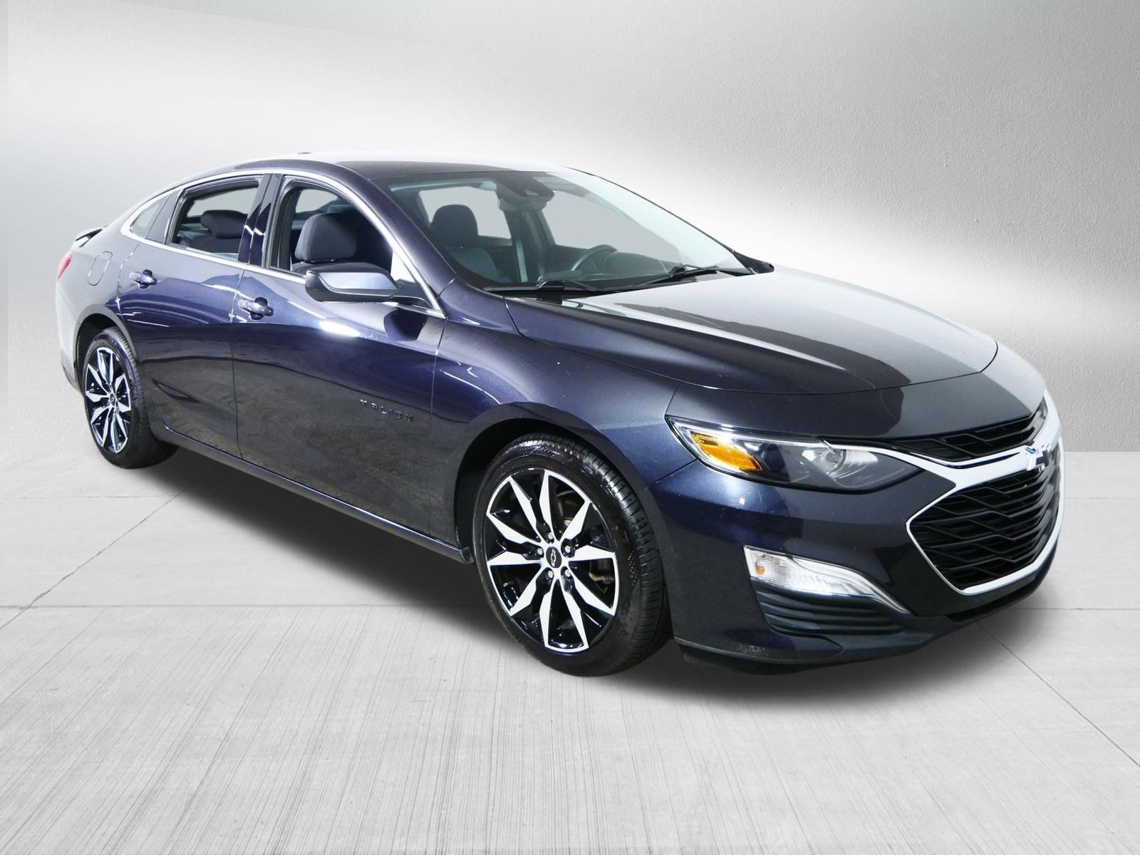 Used 2023 Chevrolet Malibu RS FWD image 1